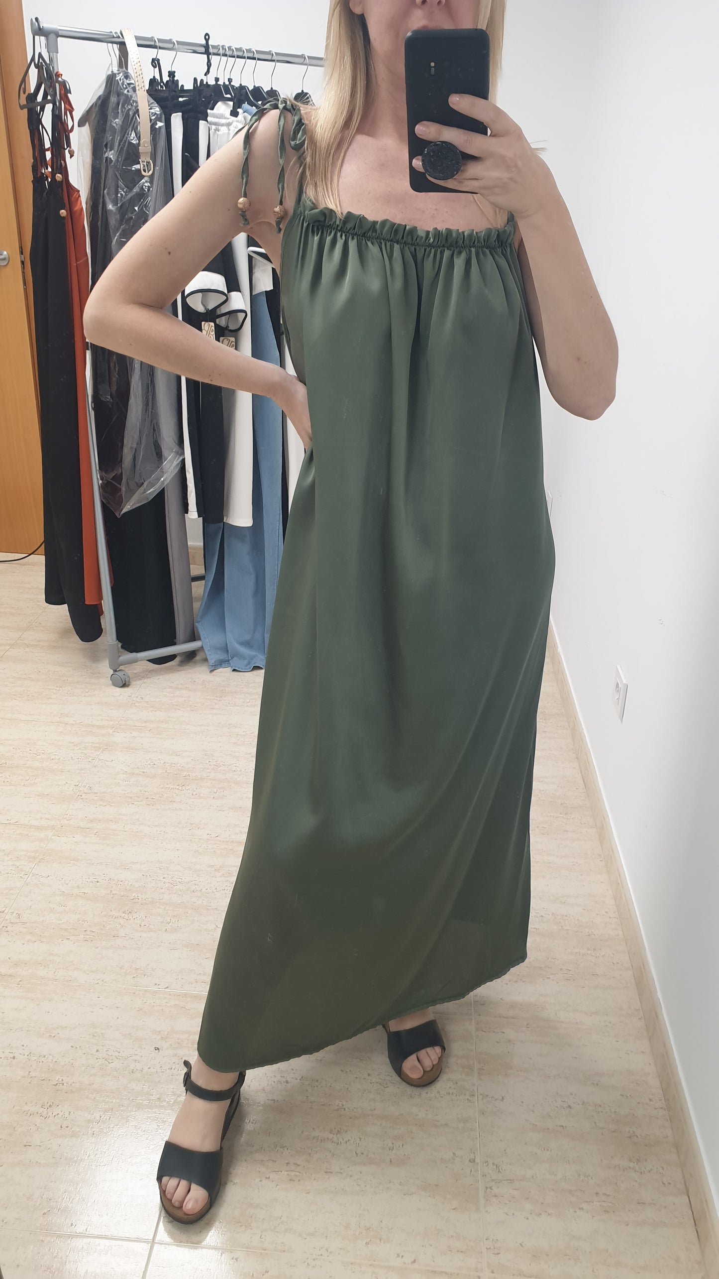 Vestido raso